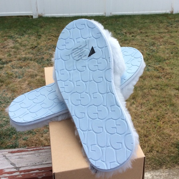 UGG Fluff Slide - Picture 5 of 7